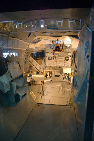 KSC110110-6560.jpg - Lunar Module Cockpit
