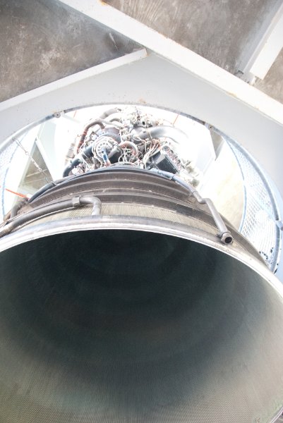 KSC110110-6420.jpg - Space Shuttle Main Engine