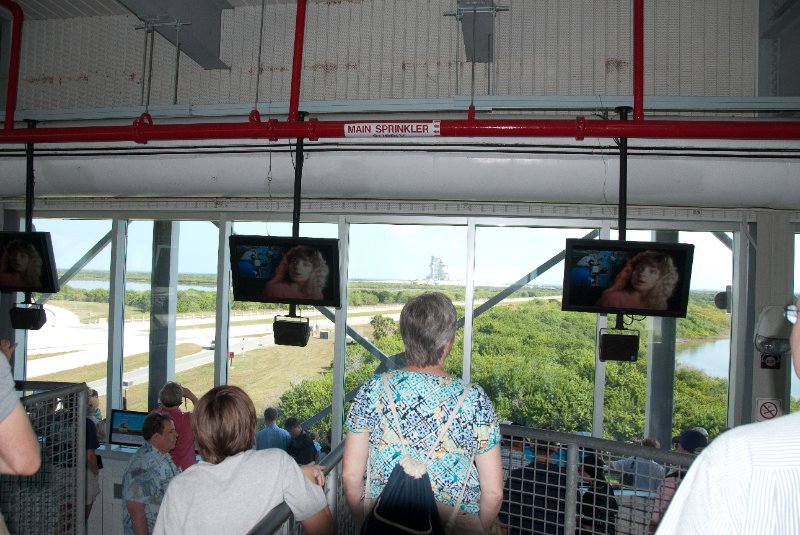 KSC110110-6451.jpg - LC-39 Observation Gantry Top Level, view of Discovery