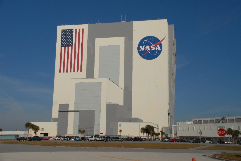 KSC110110-13.jpg - Vehicle Assembly Building