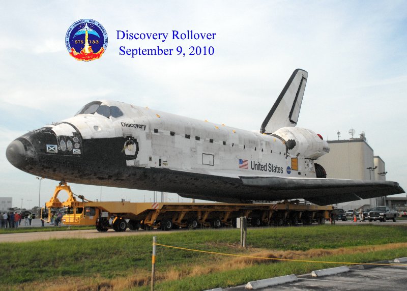 KSC110110-3.jpg - STS-113 Discover Rollover