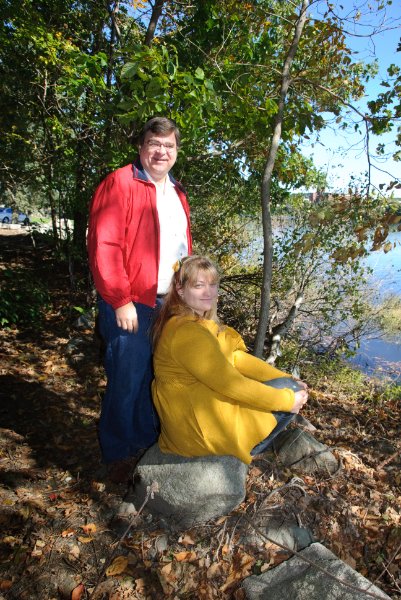 DSC_6318.jpg - Walk along the Seekonk River bank in the Swan Point Cemetery