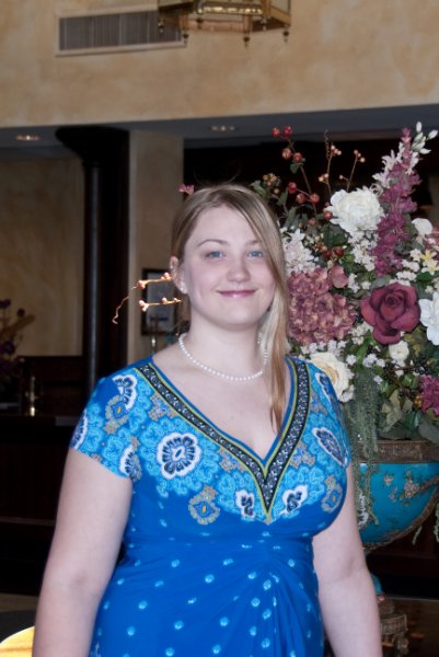 Syracuse041010-2164.jpg - An hour before the Mo and Tyson's wedding.  Pictures taken in the lobby of the Genesee Grande Hotel