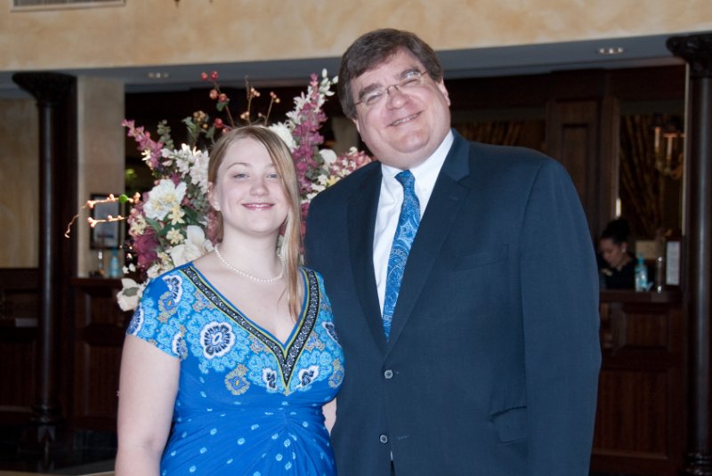 Syracuse041010-2165.jpg - An hour before the Mo and Tyson's wedding.  Pictures taken in the lobby of the Genesee Grande Hotel