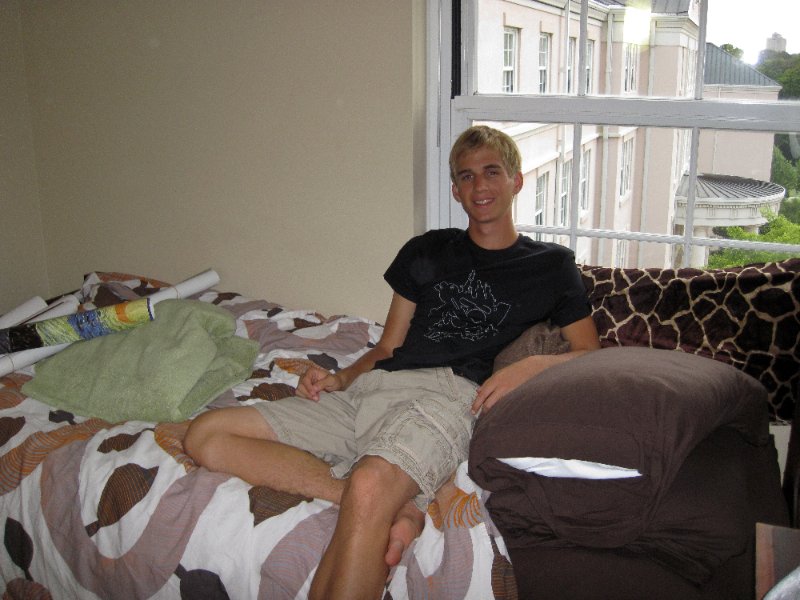 USC081710-1736.jpg - Mike's Soph year dorm room, East Quad