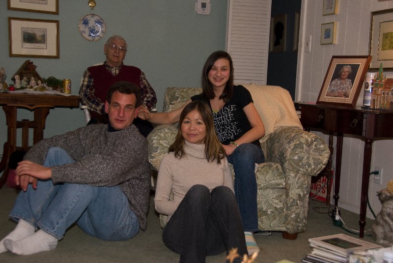 Xmas2010-7455.jpg - Christmas Eve at Grandma's