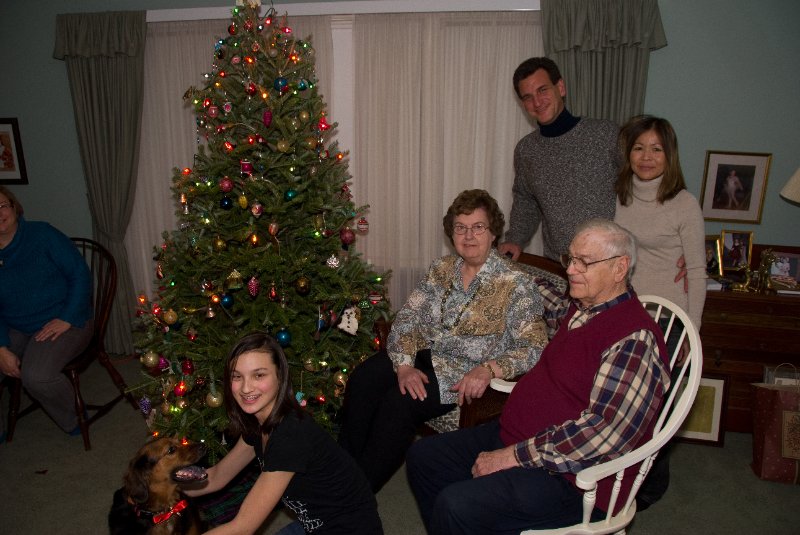 Xmas2010-7501.jpg - Christmas Eve at Grandma's