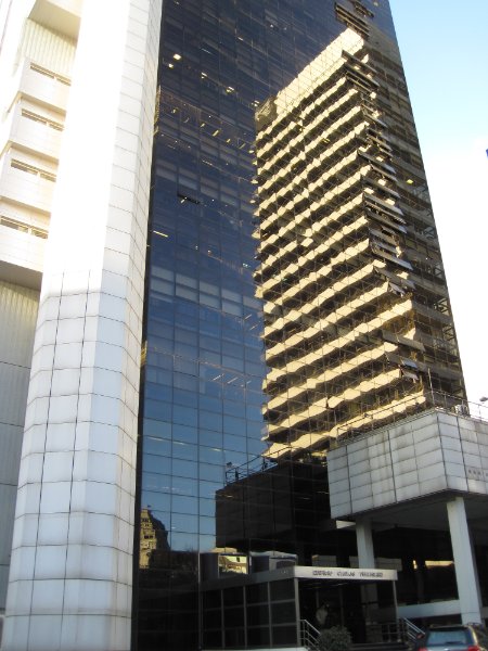 BuenosAires080210-1515.jpg - Torre Carlos Pellegrini, reflecting Torre IBM