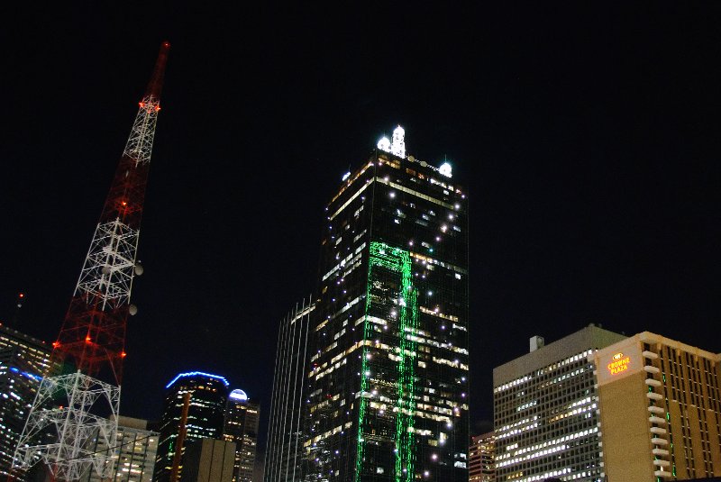 Dallas110910-6703nn.jpg - Bank of America Plaza (right edge) reflection in Renaissance Tower (green neon)