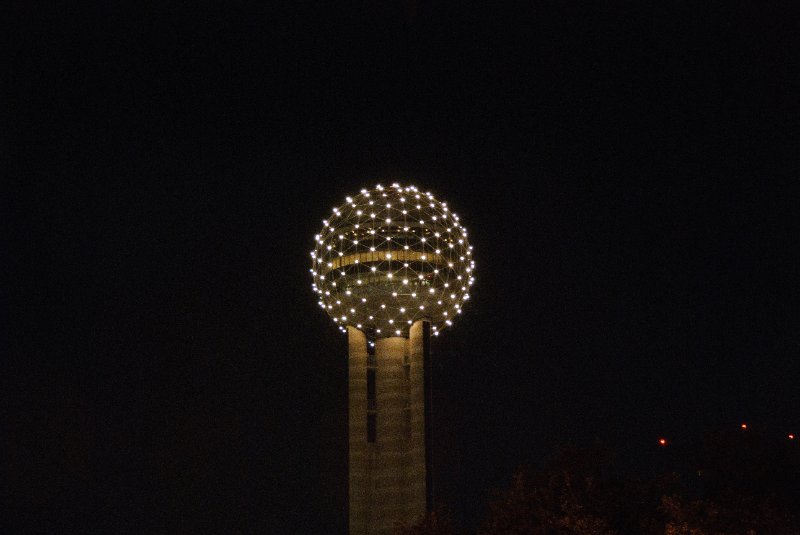 Dallas110910-6710.jpg - Reunion Tower