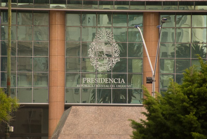Montevideo111610-6882.jpg - Torre Ejecutiva: Presidencia República Oriental del Uruguay