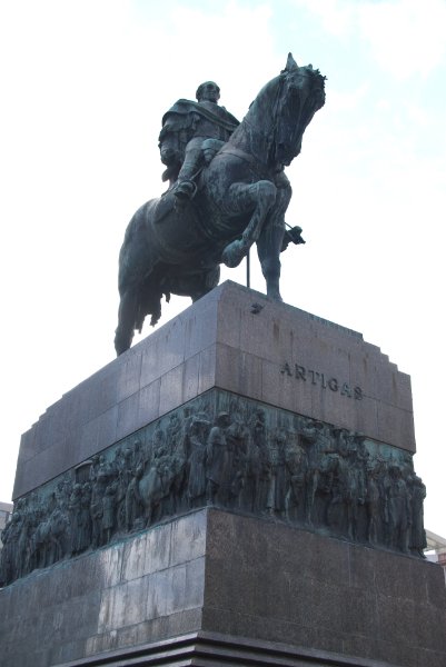 Montevideo111610-6896.jpg - Mausoleo General José Artigas Equestrian Statue