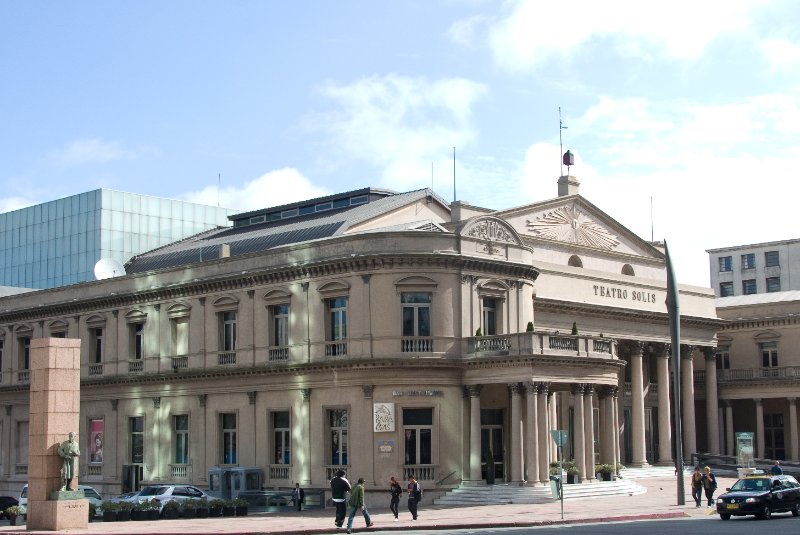 Montevideo111610-6913.jpg - Teatro Solis