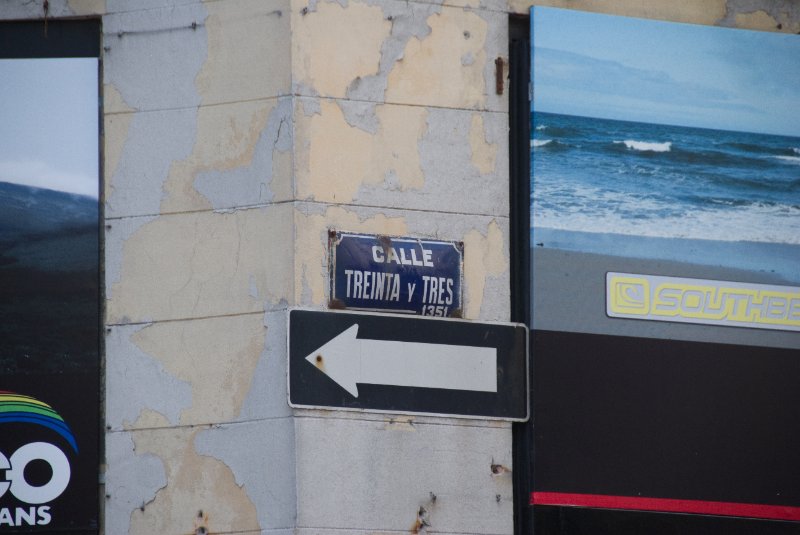 Montevideo111610-6939.jpg - Calle Treinta y Tres 1351