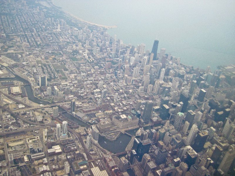 IMG_1962.jpg - Flying over downtown Chicago. Chicago River, Wolf Point