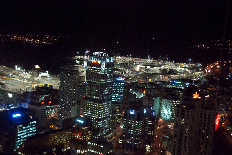 DSC_6149nn.jpg - Vero Centre, view looking East