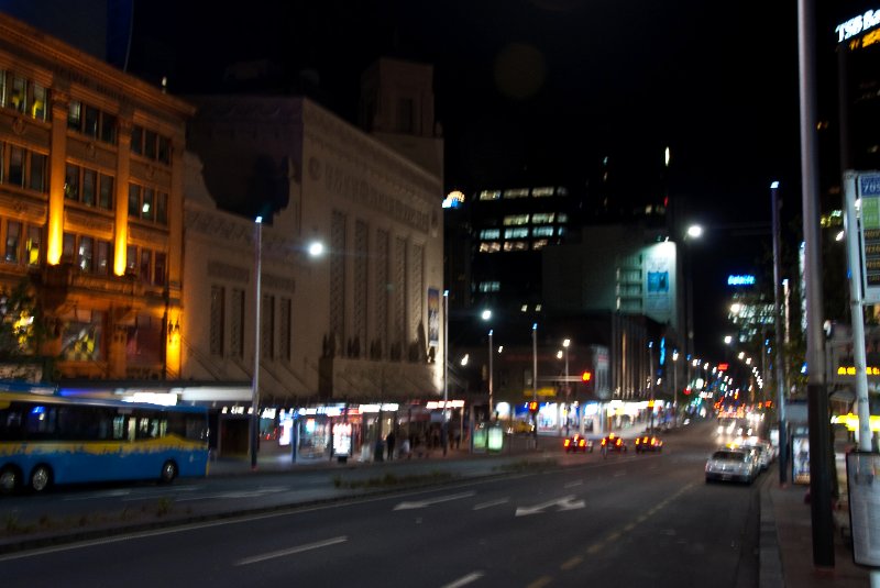 DSC_6239nn.jpg - Queens Street, looking North