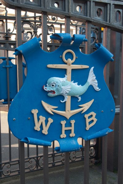 DSC_6090.jpg - Wharf Harbour Board gate