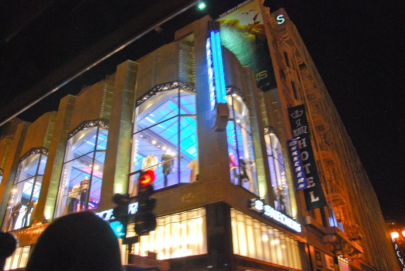 SanFrancisco030910-1773.jpg - Sketchers  on Powell at Ellis St, Powell and Market Cable Car Ride