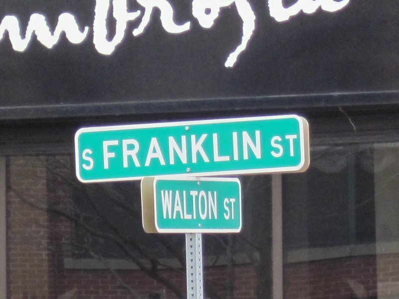 Syracuse012610-0066.jpg - S Franklin St and Walton Streets