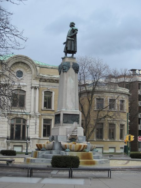 Syracuse012610-0117.jpg - Monument to Christopher Columbus