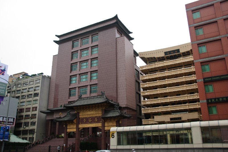 Taiwan060210-3137.jpg - Shandao Buddhist Temple
