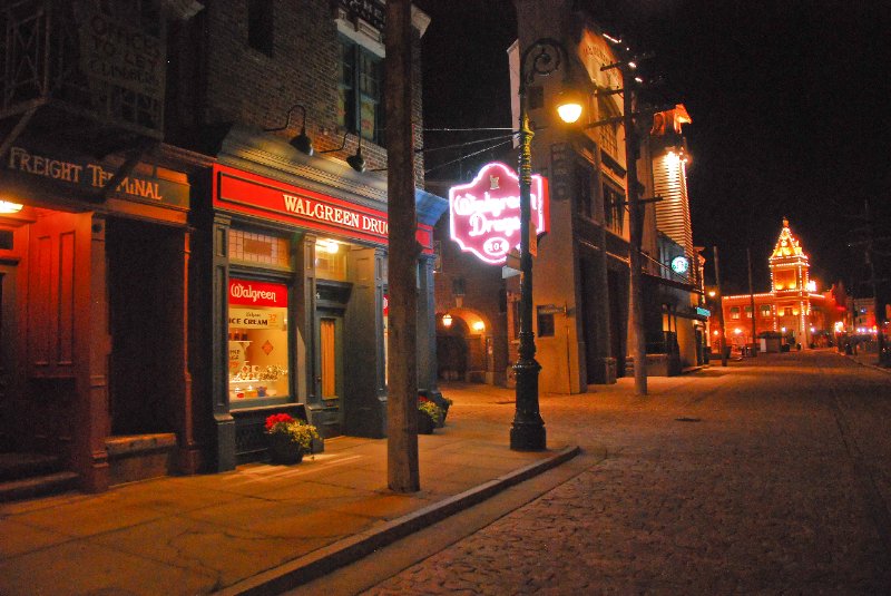 Orlando020110-0671nn.jpg - New York area of Universal Studios