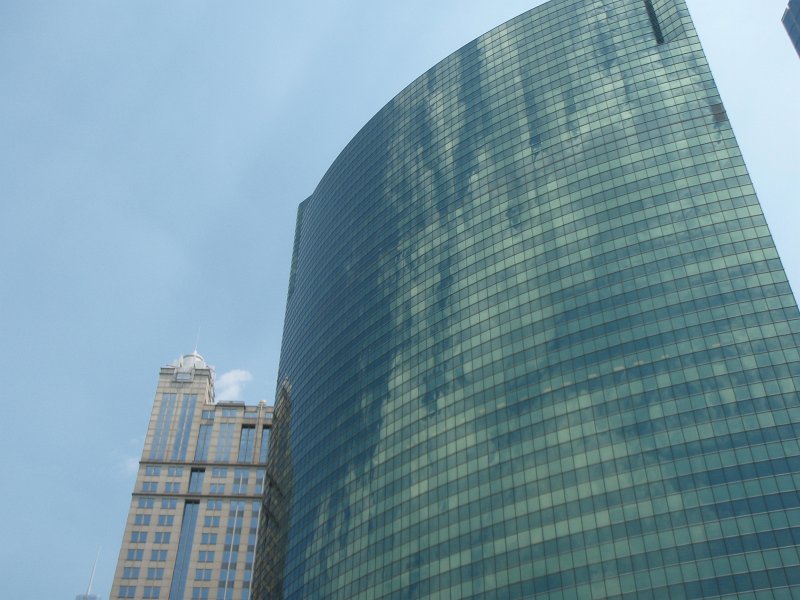 ChicagoRiverKayak071711-7170021.jpg - At Wolf point: , 333 Wacker Drive. 225 West Wacker (left edge)