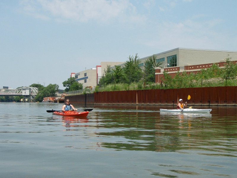 ChicagoRiverKayak071711-7170001.jpg - Liz, Cathie.  Goose Island, right. North Ave Bridge, background left