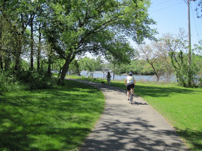 FoxRiverBike052211-2535.jpg - Fox River Bike Trail, Batavia to North Aurora
