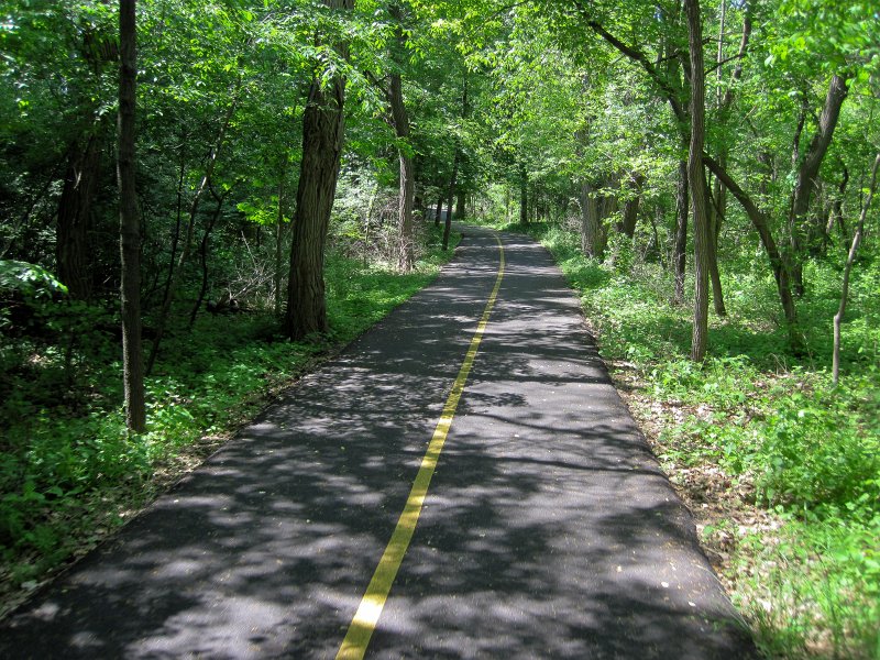 FoxRiverBike052211-2542.jpg - Fox River Bike Trail, headed Souh toward North Aurora