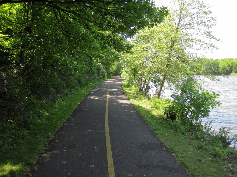FoxRiverBike052211-2544.jpg - Heading South on the Fox River (right edge) Bike Trail, approaching North Aurora