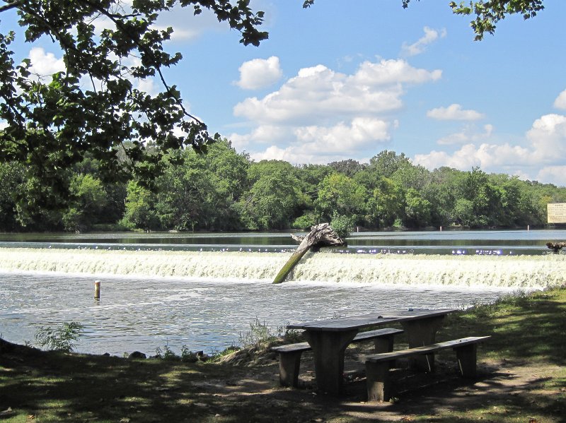 FoxRiverBike091111-3398.jpg - Fox River Dam at State St North Aurora