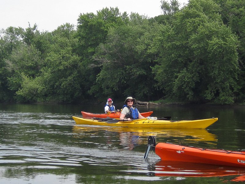 FoxRiverMillingtonKayak080611-2996.jpg - Leslie & Ian paddling South West toward Millington
