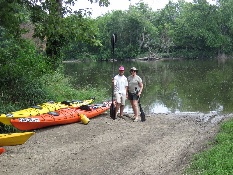 FoxRiverMillingtonKayak080611-3009.jpg - Leslie & Ian at the Lois Landing in Millington
