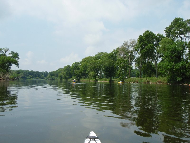 FoxRiverMillingtonKayak080611-8060004.jpg - Paddling West on Fox River, approaching Plano