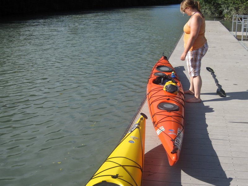 NorthShoreChannel082711-3269.jpg - There a new dock at the Skokie Boat Launch