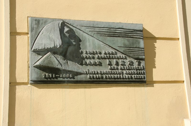 Bratislava101411-6511.jpg - Franz Liszt plaque on Michalská street