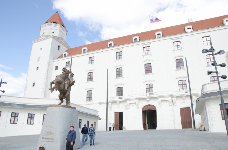 Bratislava101411-6550.jpg - Honorary Courtyard, Bratislavsky Palace, South wall