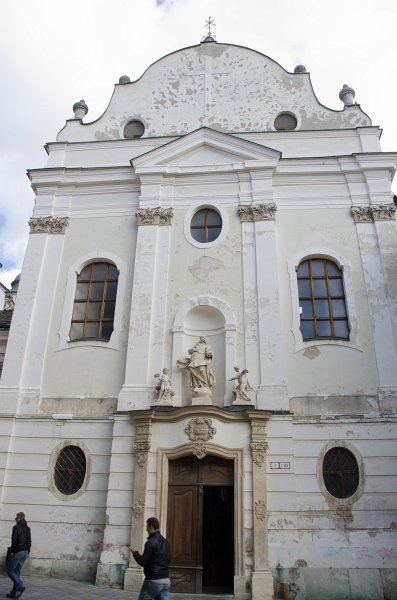 Bratislava101411-6583.jpg - Františkánsky kostol / Franciscan Church and Monastery