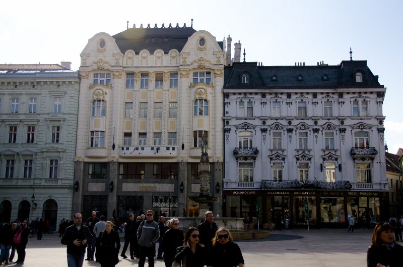 Bratislava101411-6601.jpg - Palace of the Hungarian exchange bank / Uhorská eskontná a zmenárenská banka)