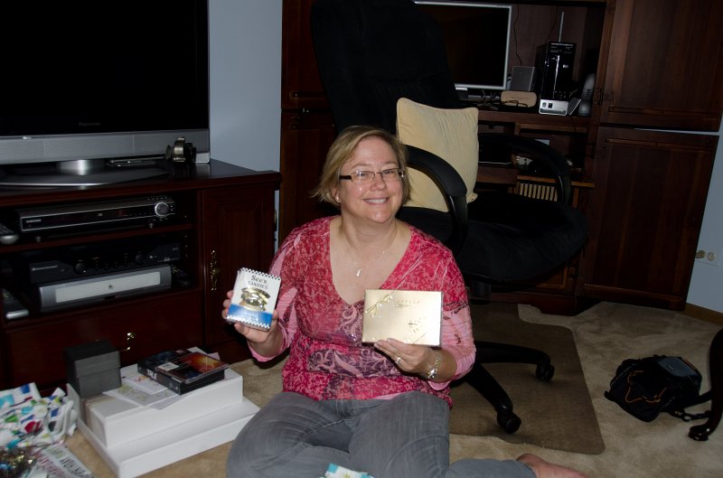 CathieBday070111-4967.jpg - Seas Candy, Opening Presents at Grandma's