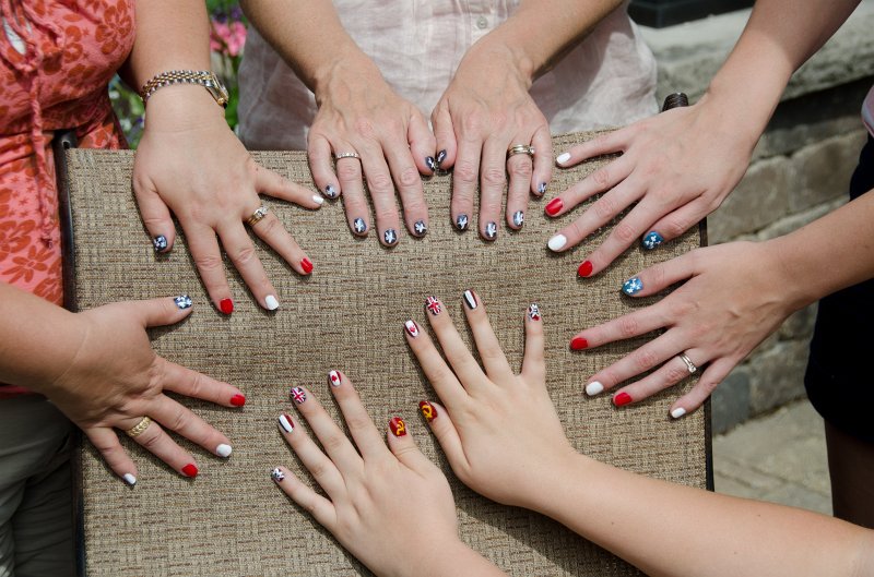 CathieBday070111-4985.jpg - 4th of July Themed Nails!