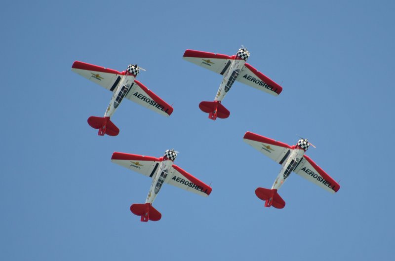 ChicagoAirShow082011-5286.jpg - Aeroshell Aerobatic Team