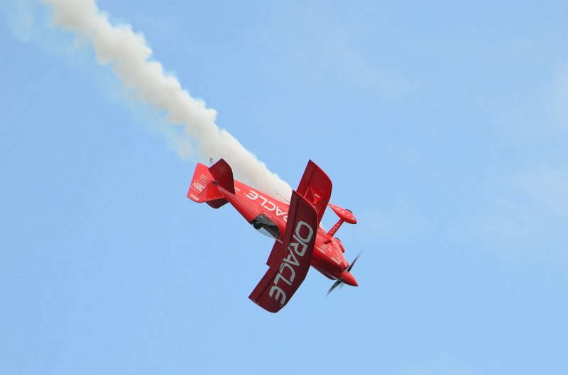 ChicagoAirShow082011-5226.jpg - Sean Tucker & Team Oracle