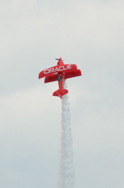 ChicagoAirShow082011-5234.jpg - Sean Tucker & Team Oracle