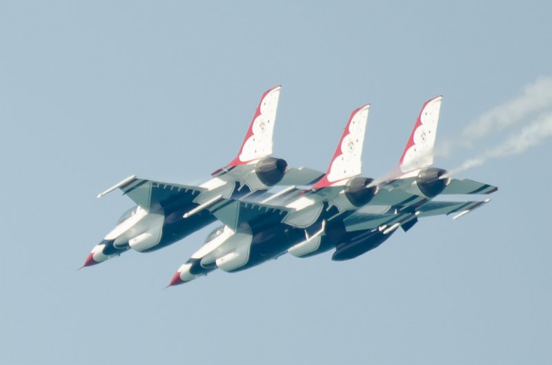 ChicagoAirShow082011-5511.jpg - U.S. Air Force Thunderbirds