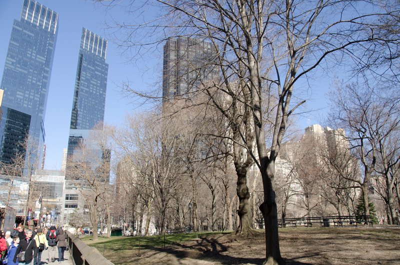 Manhattan032611-1963.jpg - Time Warner Center towers (left), Trump International Hotel and Tower (center), Central Park (foreground)