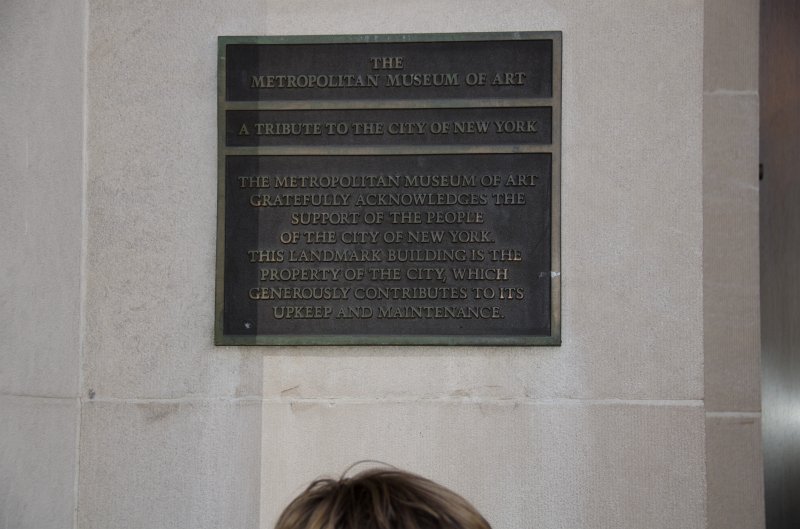 Manhattan032611-1835-2.jpg - Metropolitan Museum of Art, entrance plaque