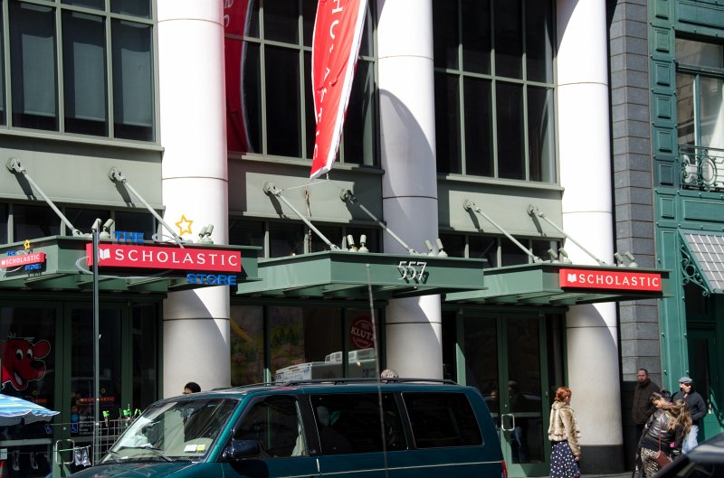 Manhattan032611-1979.jpg - Scholastic Building, 557 Broadway